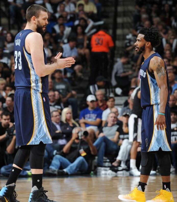 届赛事中的 届赛事中的