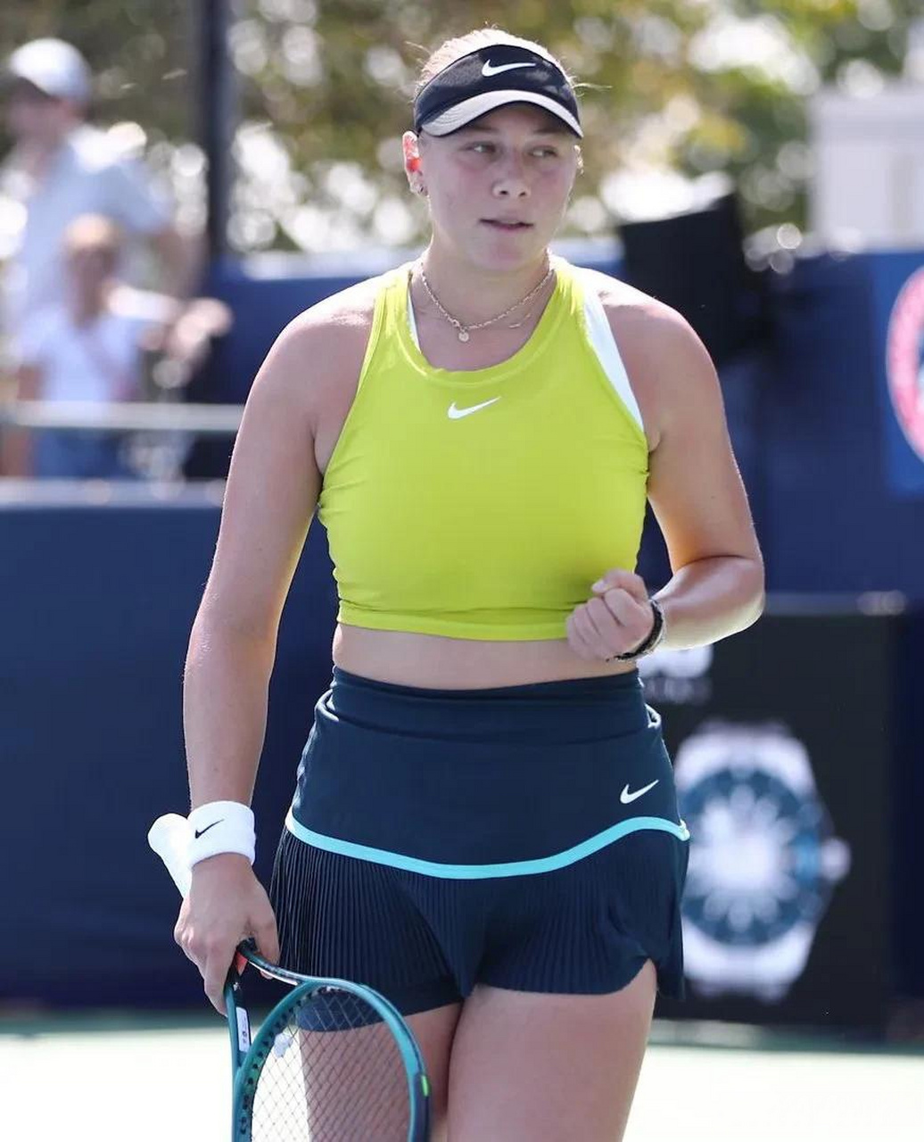 展示自律与 展示自律与