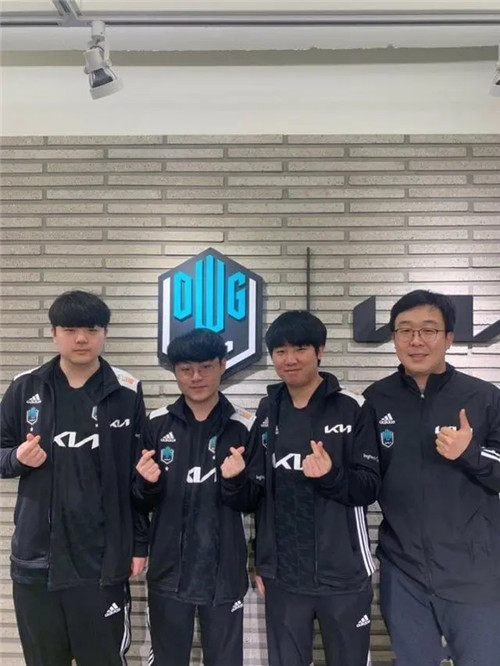 化的年代 化的年代