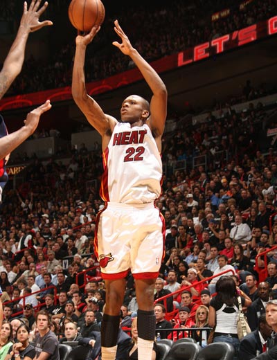 长下降逾3 长下降逾3